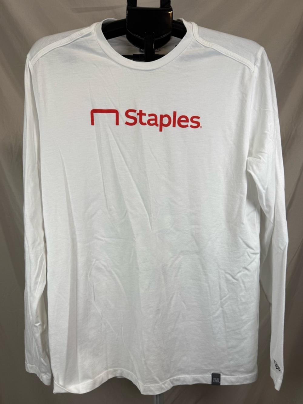 New Era x Staples Long Sleeve T-Shirt - White - Unisex Medium 🤍✨